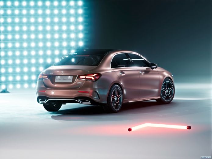 2019 Mercedes-Benz A-class L Sedan CN version - фотография 13 из 15 2019 Mercedes-Benz A-class L Sedan CN version - фотография 13 из 15