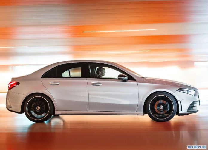 2019 Mercedes-Benz A-class Sedan - фотография 15 из 58