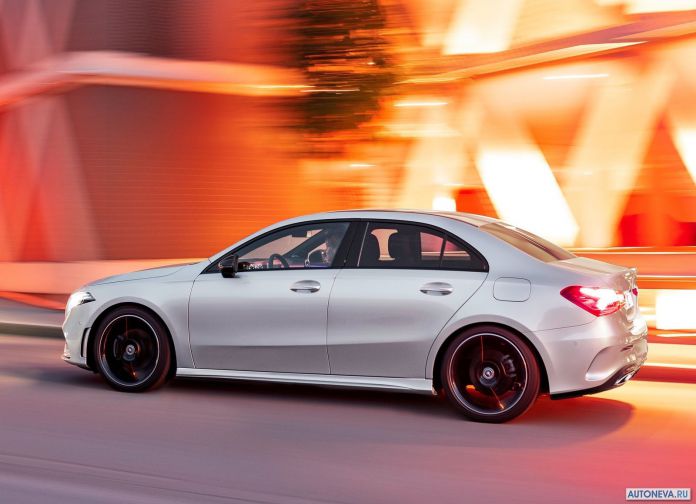 2019 Mercedes-Benz A-class Sedan - фотография 29 из 58