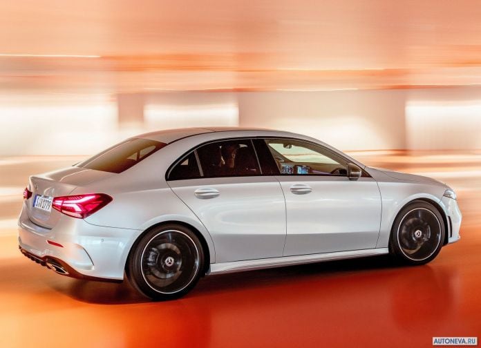 2019 Mercedes-Benz A-class Sedan - фотография 32 из 58