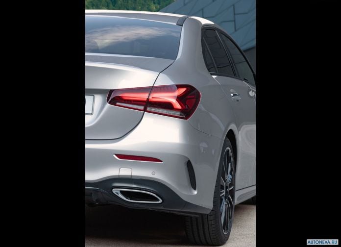 2019 Mercedes-Benz A-class Sedan - фотография 56 из 58