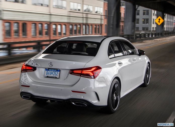 2019 Mercedes-Benz A-class Sedan US-version - фотография 62 из 176
