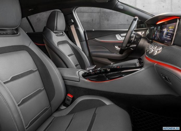 2019 Mercedes-Benz AMG GT43 4-door - фотография 13 из 16