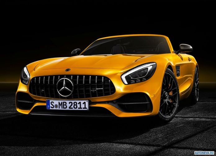 2019 Mercedes-Benz AMG GT S Roadster - фотография 1 из 11