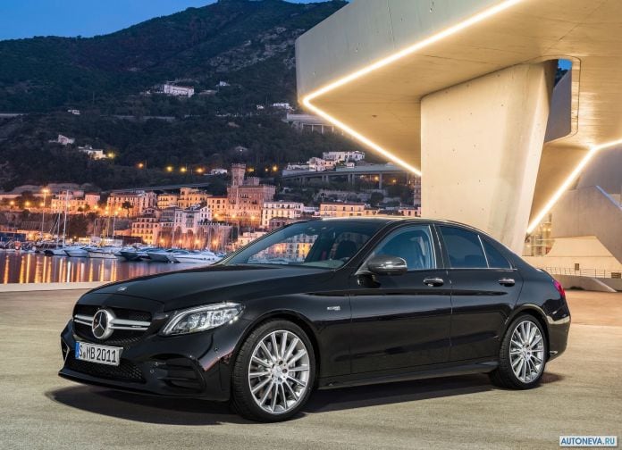 2019 Mercedes-Benz C43 AMG 4MATIC - фотография 1 из 68 2019 Mercedes-Benz C43 AMG 4MATIC - фотография 1 из 68