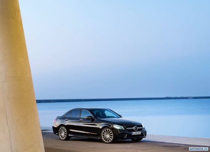 2019 Mercedes-Benz C43 AMG 4MATIC - фотография 11 из 68 2019 Mercedes-Benz C43 AMG 4MATIC - фотография 11 из 68