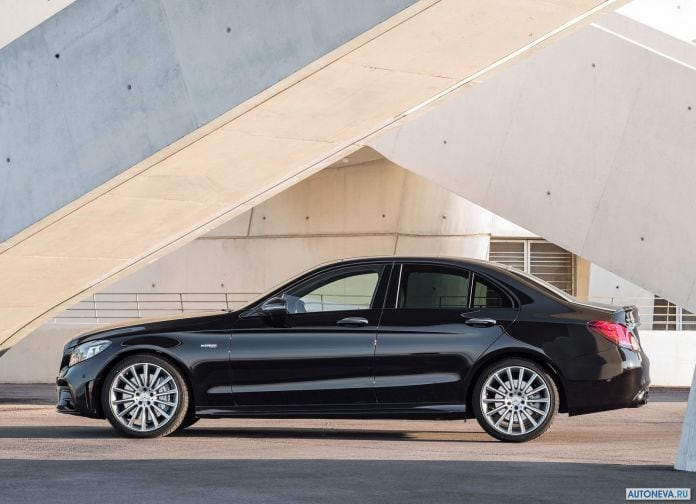 2019 Mercedes-Benz C43 AMG 4MATIC - фотография 34 из 68 2019 Mercedes-Benz C43 AMG 4MATIC - фотография 34 из 68