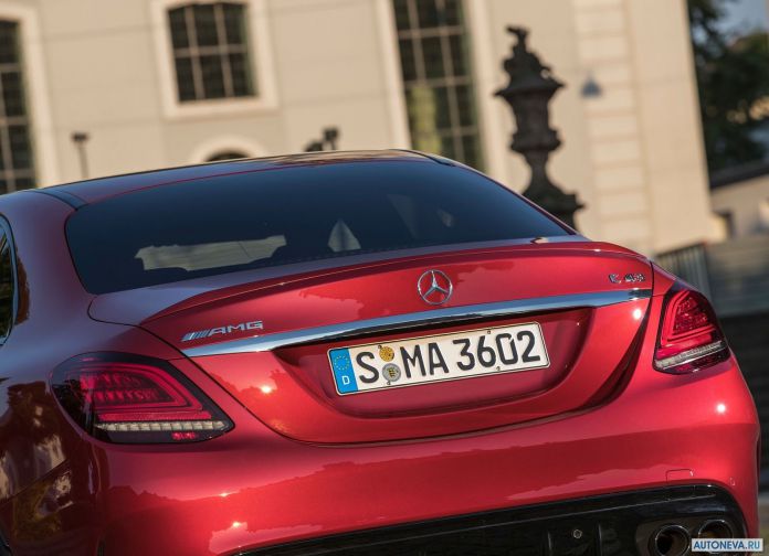 2019 Mercedes-Benz C43 AMG 4MATIC - фотография 65 из 68 2019 Mercedes-Benz C43 AMG 4MATIC - фотография 65 из 68