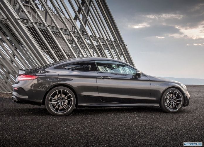 2019 Mercedes-Benz C43 AMG Coupe - фотография 33 из 91 2019 Mercedes-Benz C43 AMG Coupe - фотография 33 из 91