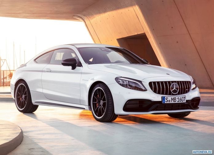 2019 Mercedes-Benz C63 S AMG Coupe - фотография 2 из 50