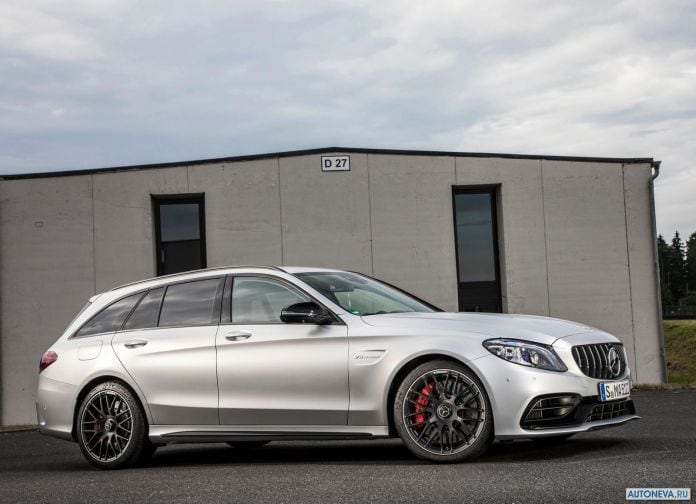 2019 Mercedes-Benz C63 S AMG Estate - фотография 2 из 27 2019 Mercedes-Benz C63 S AMG Estate - фотография 2 из 27