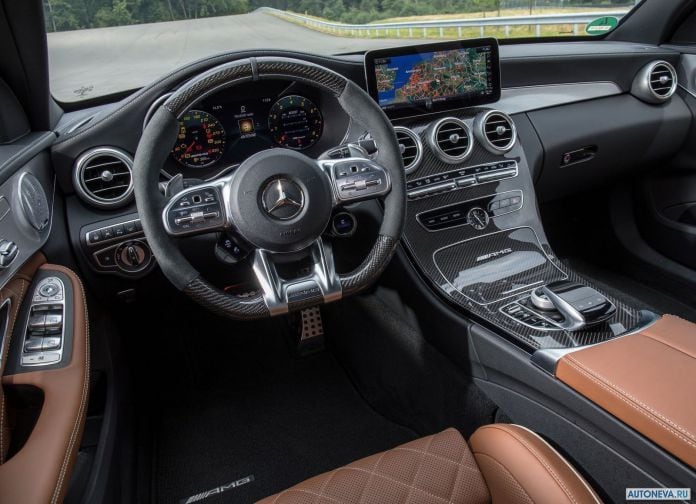2019 Mercedes-Benz C63 S AMG Estate - фотография 14 из 27 2019 Mercedes-Benz C63 S AMG Estate - фотография 14 из 27