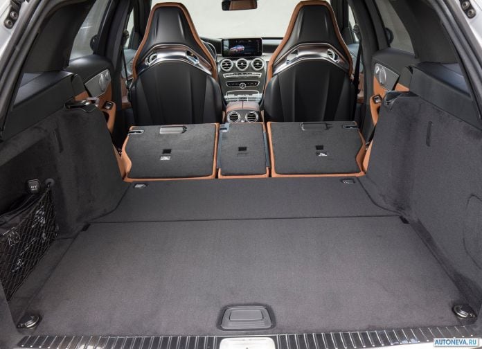 2019 Mercedes-Benz C63 S AMG Estate - фотография 25 из 27 2019 Mercedes-Benz C63 S AMG Estate - фотография 25 из 27