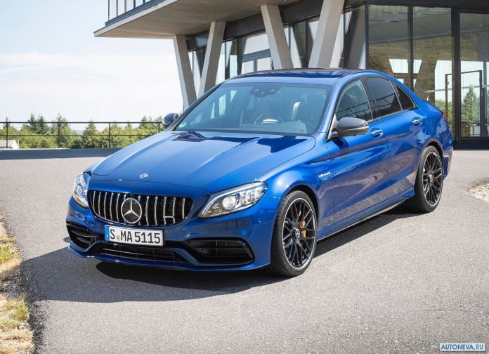 2019 Mercedes-Benz C63 S AMG Sedan - фотография 4 из 35