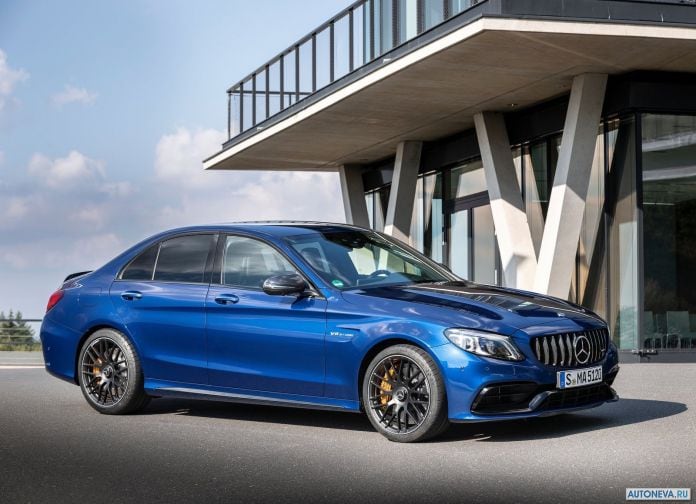 2019 Mercedes-Benz C63 S AMG Sedan - фотография 5 из 35