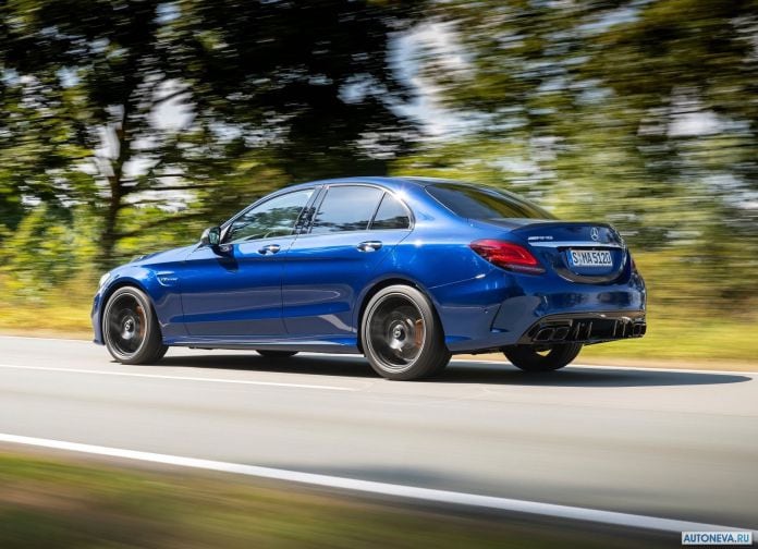 2019 Mercedes-Benz C63 S AMG Sedan - фотография 13 из 35