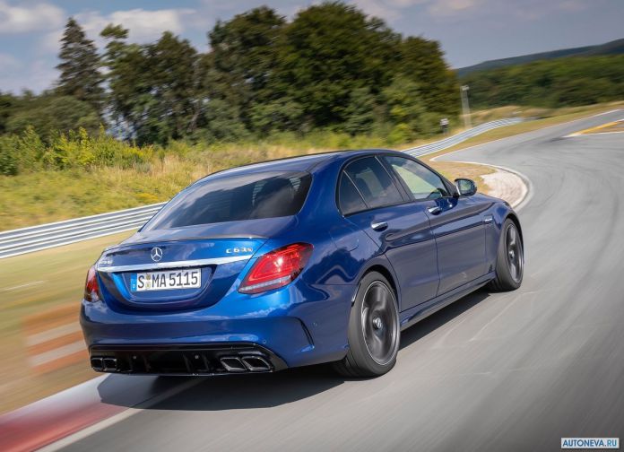 2019 Mercedes-Benz C63 S AMG Sedan - фотография 14 из 35