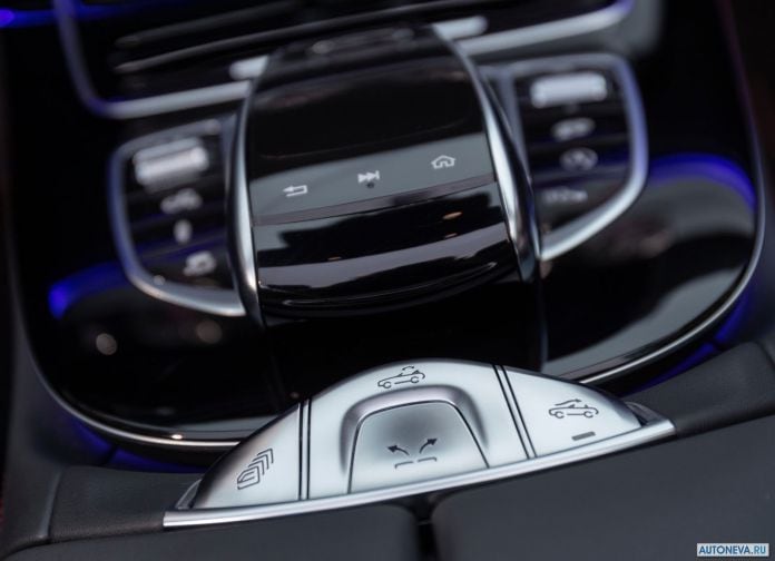 2019 Mercedes-Benz E53 AMG Cabriolet - фотография 100 из 113 2019 Mercedes-Benz E53 AMG Cabriolet - фотография 100 из 113