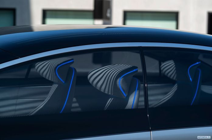 2019 Mercedes-Benz Vision EQC Concept - фотография 39 из 40 2019 Mercedes-Benz Vision EQC Concept - фотография 39 из 40