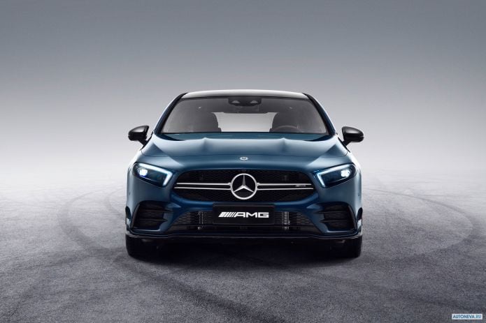 2020 Mercedes-Benz A35 Sedan L AMG 4MATIC - фотография 2 из 12 2020 Mercedes-Benz A35 Sedan L AMG 4MATIC - фотография 2 из 12