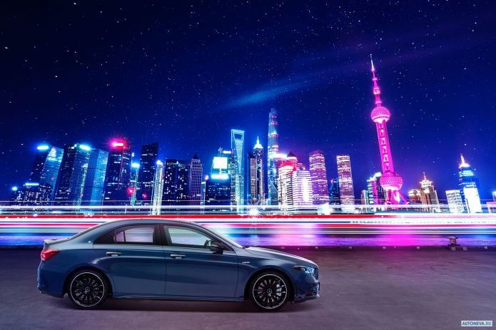 2020 Mercedes-Benz A35 Sedan L AMG 4MATIC - фотография 3 из 12 2020 Mercedes-Benz A35 Sedan L AMG 4MATIC - фотография 3 из 12