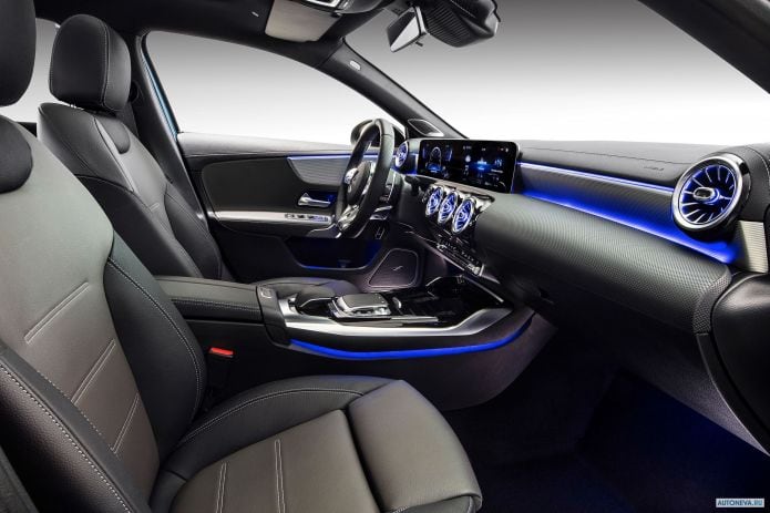 2020 Mercedes-Benz A35 Sedan L AMG 4MATIC - фотография 8 из 12 2020 Mercedes-Benz A35 Sedan L AMG 4MATIC - фотография 8 из 12