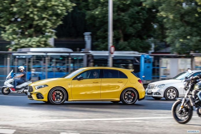 2020 Mercedes-Benz A45 S AMG 4MATIC - фотография 17 из 40