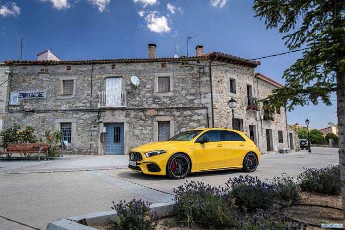2020 Mercedes-Benz A45 S AMG 4MATIC - фотография 18 из 40