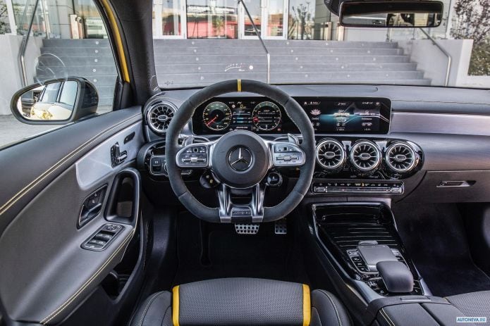 2020 Mercedes-Benz A45 S AMG 4MATIC - фотография 32 из 40 2020 Mercedes-Benz A45 S AMG 4MATIC - фотография 32 из 40