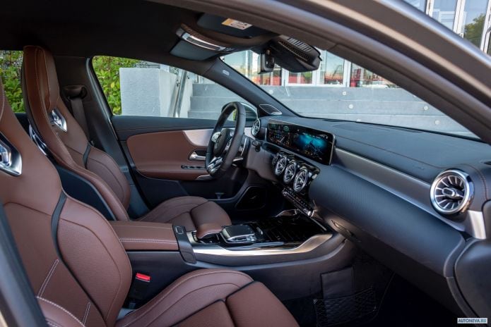 2020 Mercedes-Benz A45 S AMG 4MATIC - фотография 33 из 40 2020 Mercedes-Benz A45 S AMG 4MATIC - фотография 33 из 40