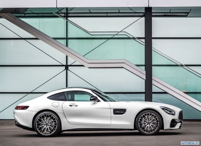 2020 Mercedes-Benz AMG-GT - фотография 4 из 14