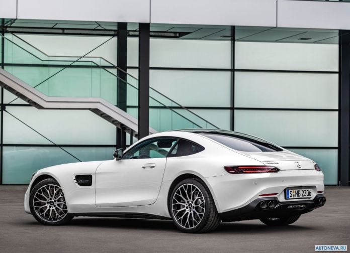 2020 Mercedes-Benz AMG-GT - фотография 6 из 14