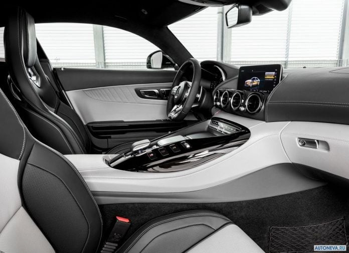 2020 Mercedes-Benz AMG-GT - фотография 9 из 14 2020 Mercedes-Benz AMG-GT - фотография 9 из 14