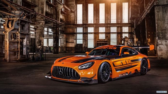 2020 Mercedes-Benz AMG GT3 - фотография 2 из 12