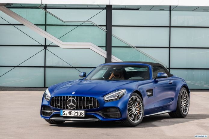 2020 Mercedes-Benz AMG-GT C Roadster - фотография 4 из 40