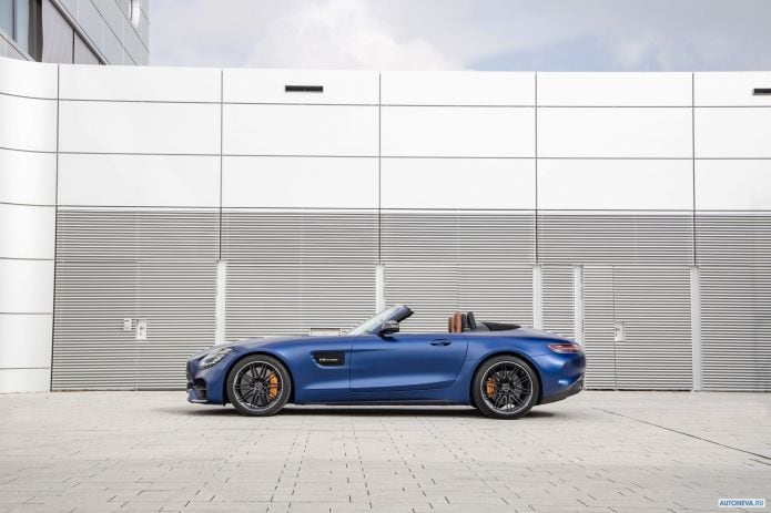 2020 Mercedes-Benz AMG-GT C Roadster - фотография 15 из 40 2020 Mercedes-Benz AMG-GT C Roadster - фотография 15 из 40