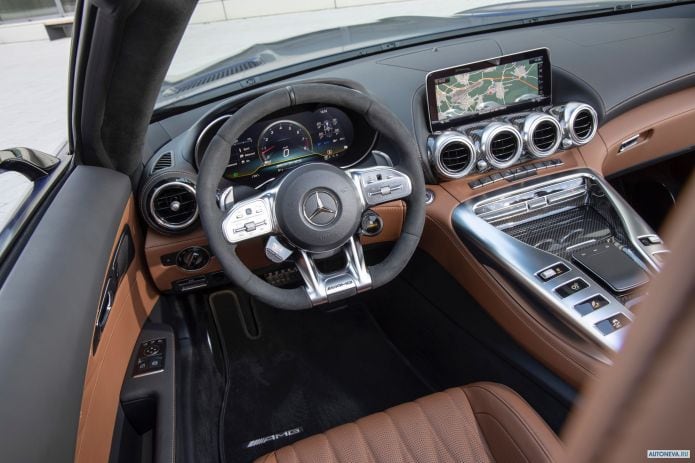 2020 Mercedes-Benz AMG-GT C Roadster - фотография 28 из 40