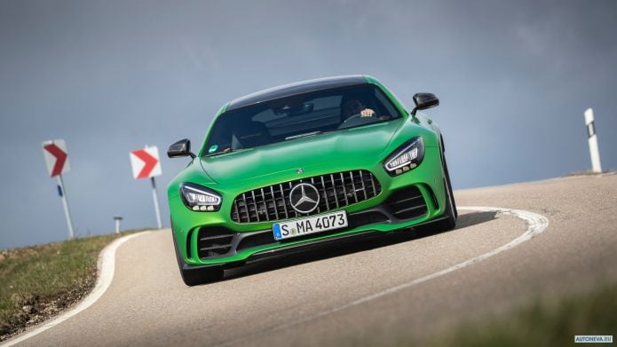 2020 Mercedes-Benz AMG-GT R - фотография 1 из 40 2020 Mercedes-Benz AMG-GT R - фотография 1 из 40