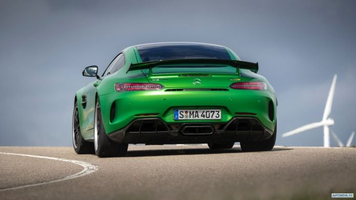 2020 Mercedes-Benz AMG-GT R - фотография 22 из 40