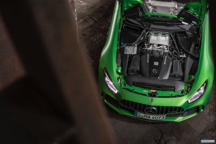 2020 Mercedes-Benz AMG-GT R - фотография 32 из 40 2020 Mercedes-Benz AMG-GT R - фотография 32 из 40