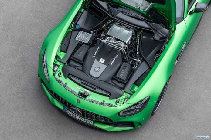 2020 Mercedes-Benz AMG-GT R - фотография 34 из 40
