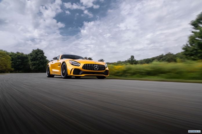 2020 Mercedes-Benz AMG-GT R NA - фотография 2 из 40 2020 Mercedes-Benz AMG-GT R NA - фотография 2 из 40