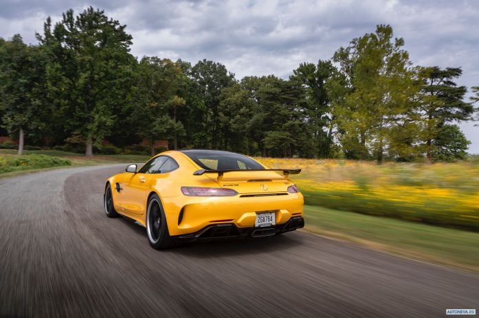 2020 Mercedes-Benz AMG-GT R NA - фотография 20 из 40