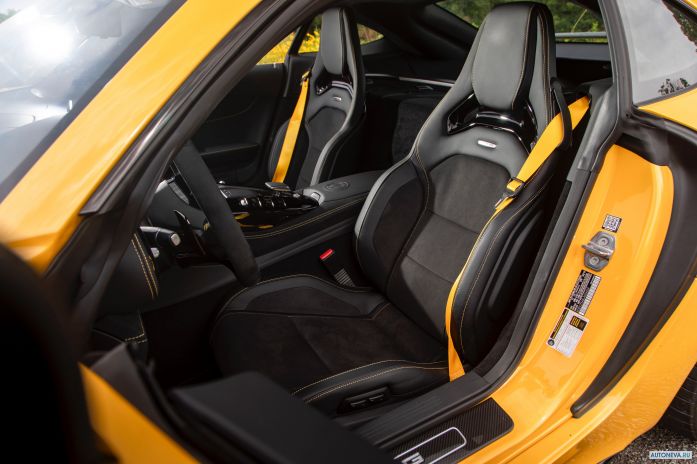 2020 Mercedes-Benz AMG-GT R NA - фотография 26 из 40