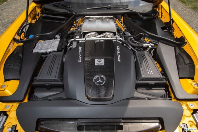 2020 Mercedes-Benz AMG-GT R NA - фотография 30 из 40