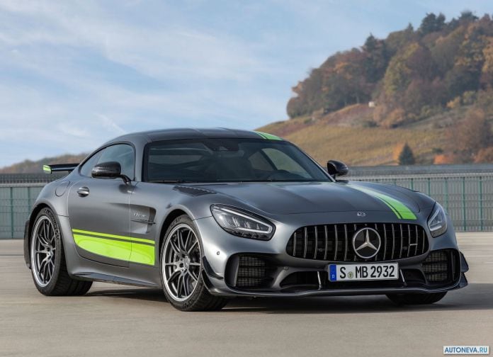 2020 Mercedes-Benz AMG-GT R Pro - фотография 4 из 26