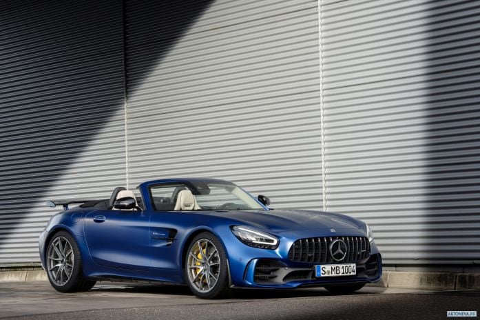 2020 Mercedes-Benz AMG-GT R Roadster - фотография 5 из 39