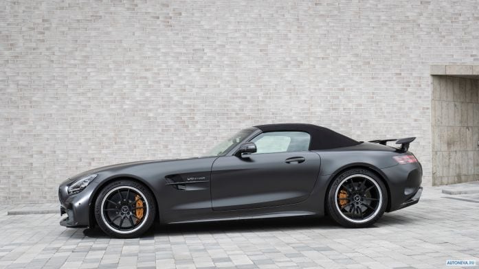 2020 Mercedes-Benz AMG-GT R Roadster - фотография 12 из 39