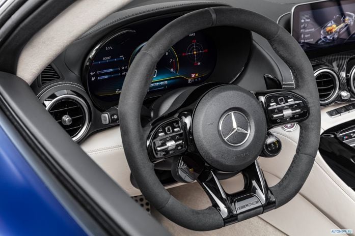 2020 Mercedes-Benz AMG-GT R Roadster - фотография 23 из 39