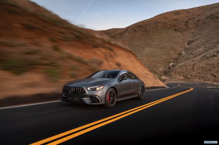 2020 Mercedes-Benz CLA45 4MATIC+ - фотография 3 из 40 2020 Mercedes-Benz CLA45 4MATIC+ - фотография 3 из 40